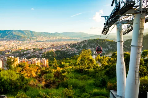Comuna 13 e city tour pelo centro de Medellín