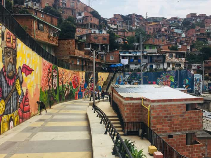 Medellín: Comuna 13 Street Art Private Walking Tour | GetYourGuide