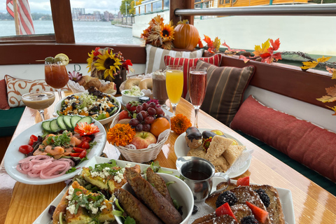 Manhattan : croisière 2 h 45 en yacht de luxe avec brunchCroisière non remboursable