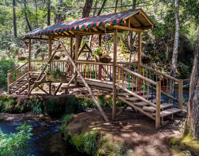 Μεντεγίν Arvi Park, Cable Car & Waterfalls Tour with Snack GetYourGuide