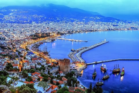 Alanya Guided City Tour from Side