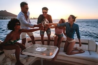 Cartagena, Party Boat per la spiaggia di Cholon con 2 drink e pranzo - Hizvo