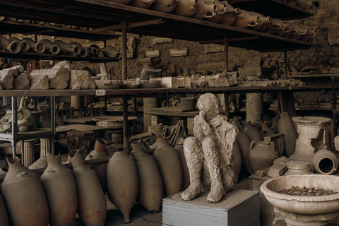 Pompeii: Small Group Guided Tour with Expert ArchaeologistPompeii: Full Skip-the-Line Tour with Archaeologist Guide