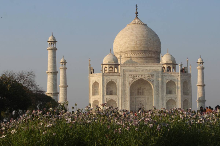 Agra: City Sightseeing Tour with Sunrise &amp; Sunset ExperienceAgra: Private Sightseeing Tour by Car with Taj Mahal