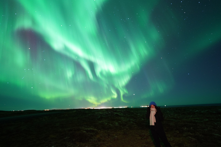 Reykjavik: Premium Northern Lights Tour with Free Photos