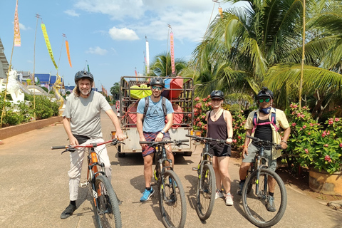 Chiang Mai: 25 km di tempo libero in mountain bike e kayak nella giunglaDa Chiang Mai: tour in bici e kayak