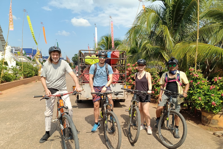 Chiang Mai: 25 km di tempo libero in mountain bike e kayak nella giunglaDa Chiang Mai: tour in bici e kayak