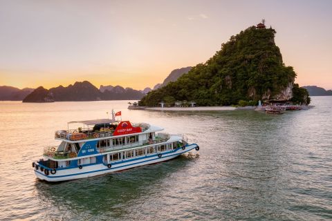 From Hanoi: Cruise with Buffet & Day Tour to Ha Long Bay