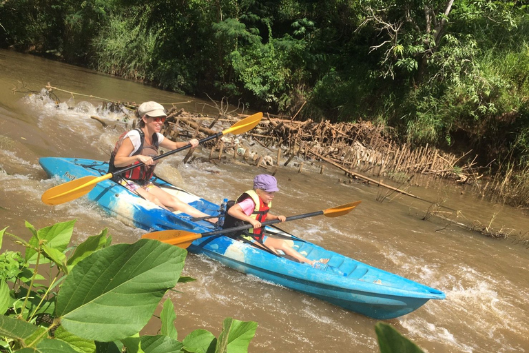 Depuis Chiang Mai : kayak en jungle et grottes de Chiang Dao