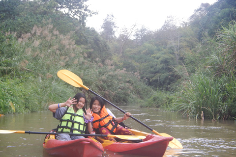 Depuis Chiang Mai : kayak en jungle et grottes de Chiang Dao