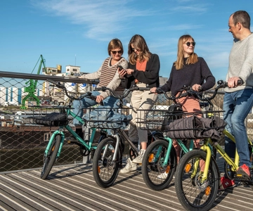 Ghent: City Highlights and Hidden Gems Guided Bike Tour