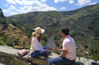 Porto: Dourotal-Weintour mit Verkostungen, Boot und Mittagessen