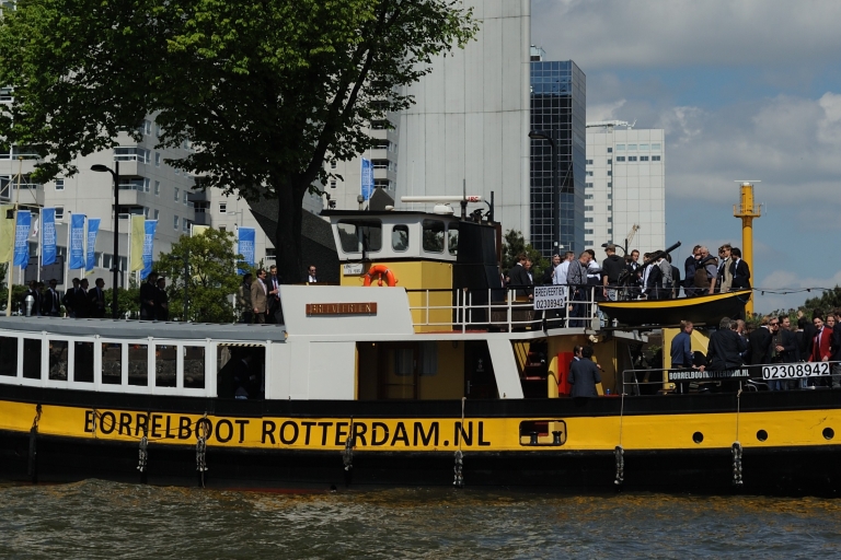 Rotterdam: Borreltocht over de Maas! Drankjes inbegrepenRotterdam: Borrel- en hapjesrondvaart in Rotterdam!