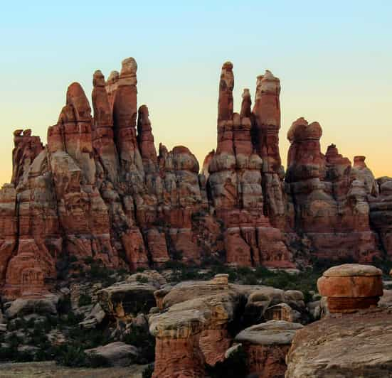 Best hikes in needles canyonlands hotsell