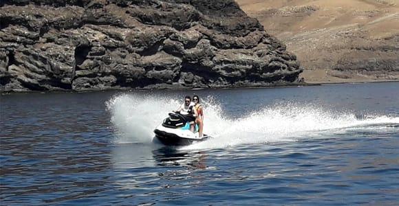 Puerto del Carmen: 40-Minute Jet Ski safari on Playa Chica