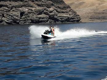 Puerto del Carmen: 40-Minute Jet Ski safari on Playa Chica