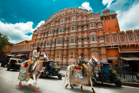 Jaipur: całodniowa wycieczka z przewodnikiem po prywatnym mieścieWycieczka z samochodem AC, kierowcą i przewodnikiem