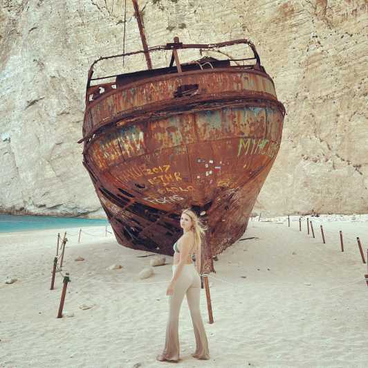 Alykes: Shipwreck Beach & Blue Caves Private Speedboat Tour