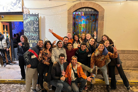 Cusco: Pub Crawl com acesso sem fila e bebidas