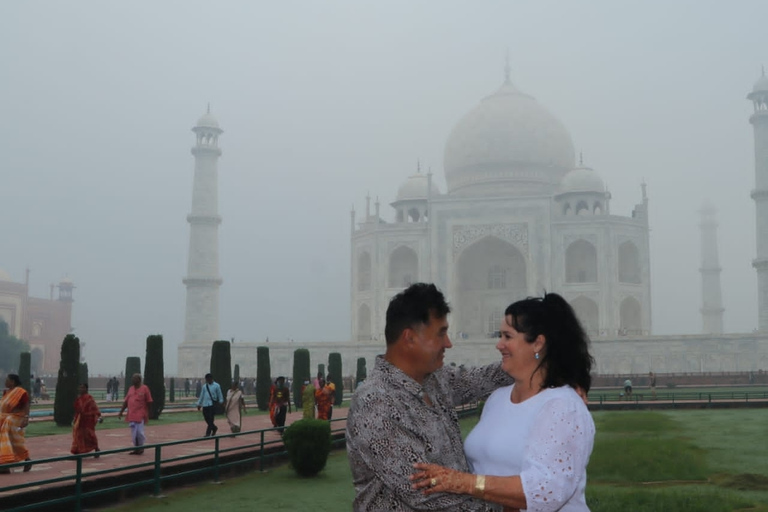 Från Delhi: Privat Taj Mahal dagstur med bil och förare