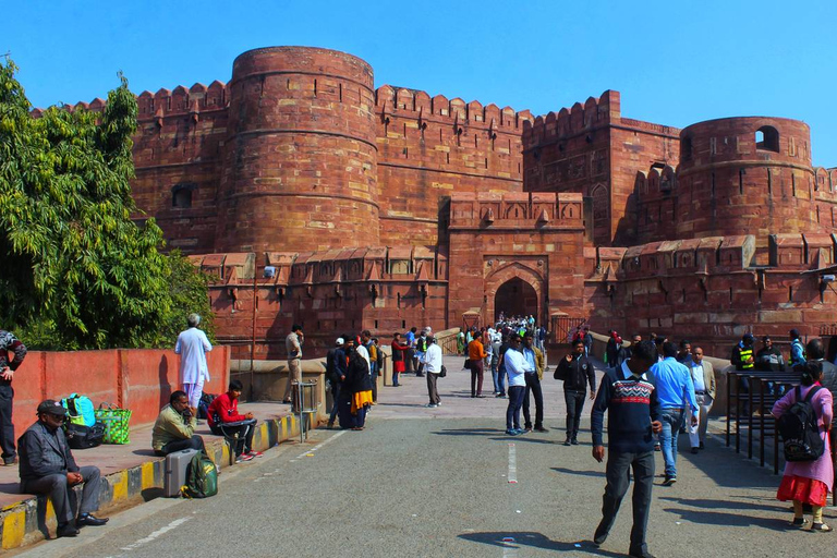 Begeleide Agra-dagtour van een hele dag per auto en chauffeurVanuit Delhi: Agra-dagtour met auto en chauffeur