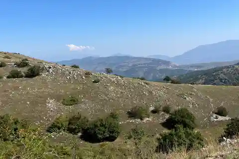 Val di Comino: La tua guida per un trekking indimenticabile