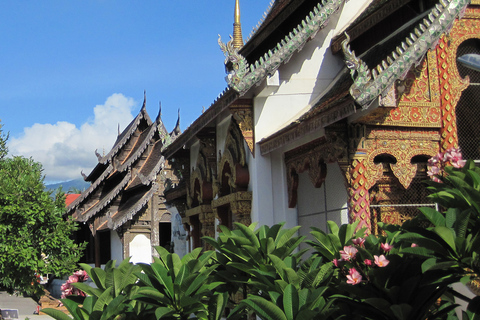 Chiang Mai: Guidad historisk stadsrundtur på cykel med lunch