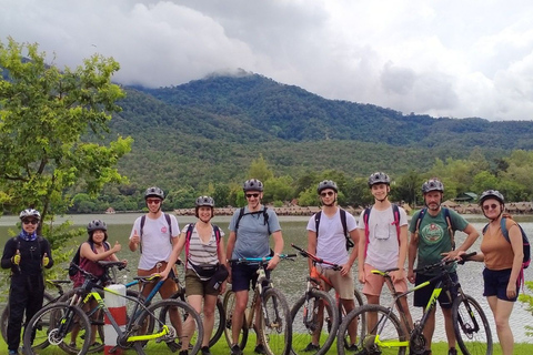 Chiang Mai: 24 km Leisure Cycling &amp; swim Lake Huay Tueng TaoChiang Mai: Huay Tung Tao &amp; Mt. Suthep Bike Tour with Lunch