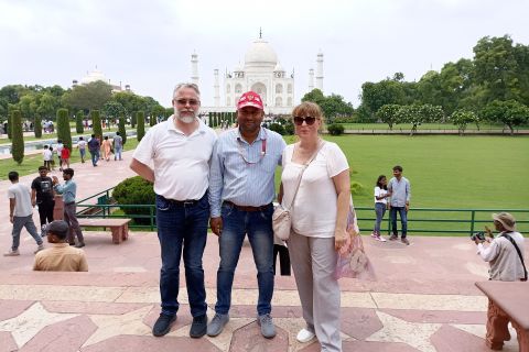 Agra: 2-Day Tour with Fatehpur Sikri via Gatiman Express