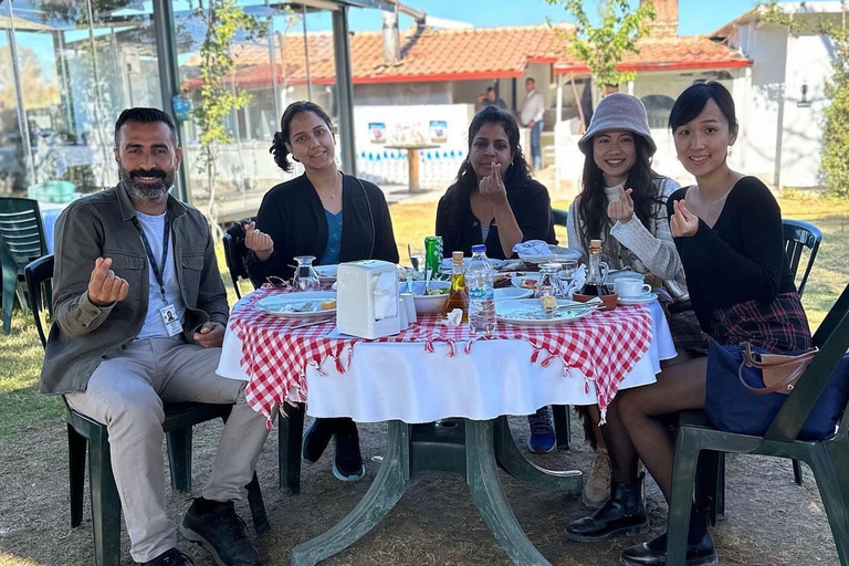 Viagem de um dia aos destaques da Capadócia com almoço e traslados