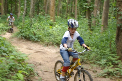 Bicicleta de 1 día por la selva tropical y el lago, Chiang Mai "8"1 Día Selva tropical y lago, bicicleta de montaña Chiang Mai "8"
