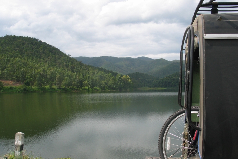 1-dniowa jazda na rowerze po lesie deszczowym i jeziorze, Chiang Mai „8”1-dniowy las deszczowy i jezioro, rower górski Chiang Mai „8”