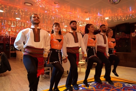Istanbul : Dîner-croisière sur le Bosphore avec boissons et spectacle turcMenu standard avec boissons alcoolisées et point de rencontre