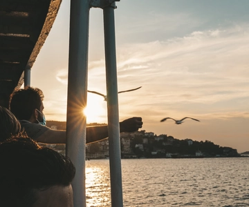 Istanbul: Princes' Islands Cruise w/Music, Lunch & Transfer