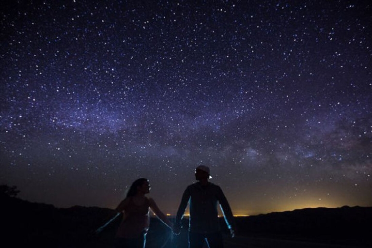 Bahía de Makadi: Aventura de observación de estrellas en el desierto en jeep con cena