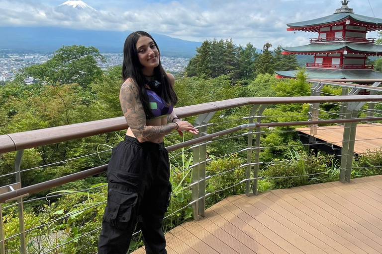 东京：富士山、Tatoo OK 温泉、清酒品尝和 Hoto 午餐