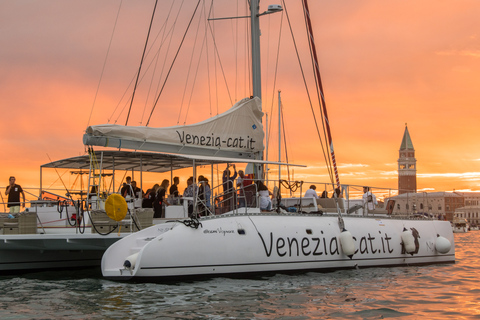 Venise : Croisière nocturne en catamaran sur la laguneCroisière nocturne à Venise