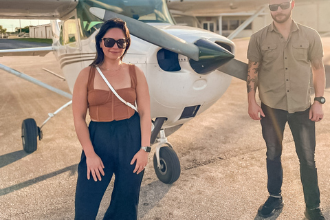 Miami: Private Romantic Sunset Flight with Champagne