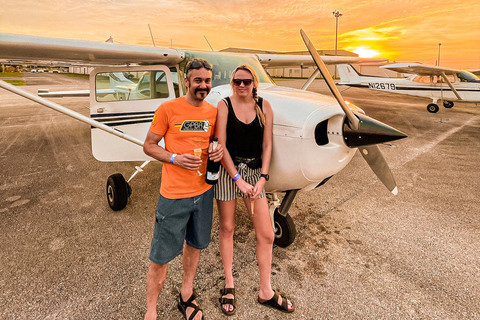 Miami: Romántico vuelo en avión al atardecer - Champán gratis