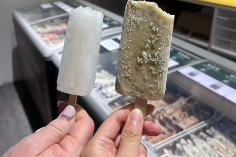 Shanghai: tour privato personalizzabile di 4 ore dei luoghi più importantiShanghai: tour di 4 ore con guida privata e macchina privata