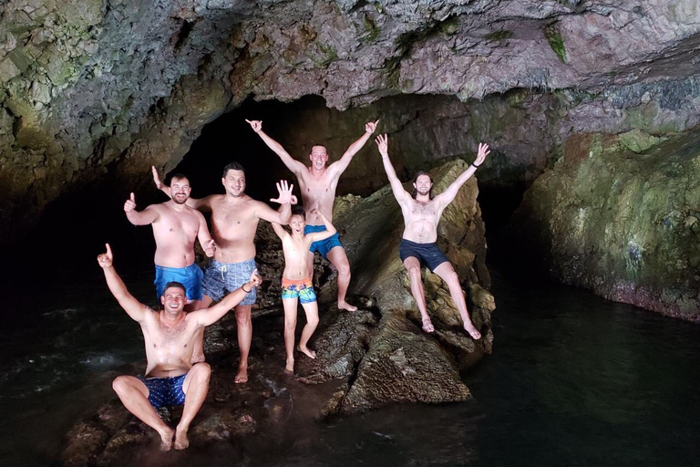 Kotor: La Aventura de la Gran Cueva Azul en lancha rápidaKotor: Excursión en lancha rápida por la Cueva Azul