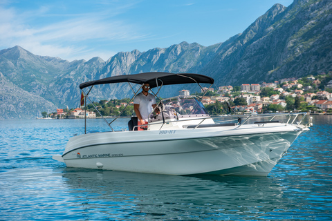 Kotor: The Great Blue Cave Adventure Speedboat TourKotor: speedboottocht door de blauwe grot