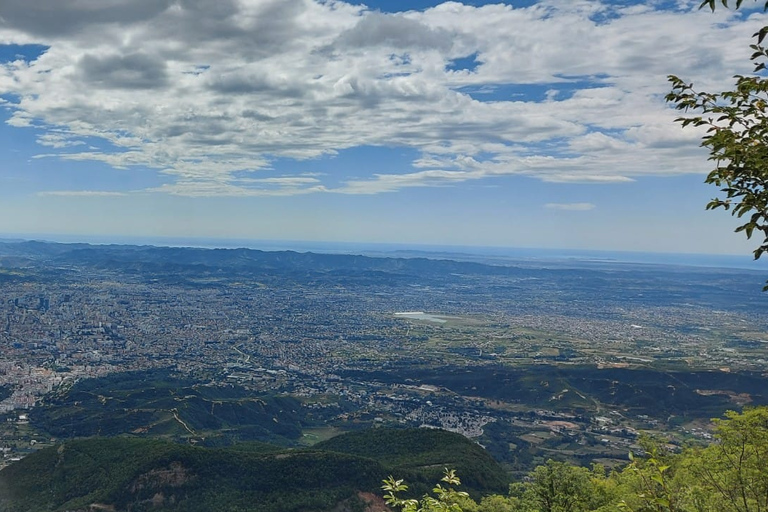 Lago Bovilla y Teleférico a Dajti