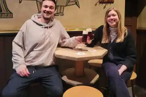 Düsseldorf: Visita guiada a la cerveza con 4 cervezas y una ruta flexible