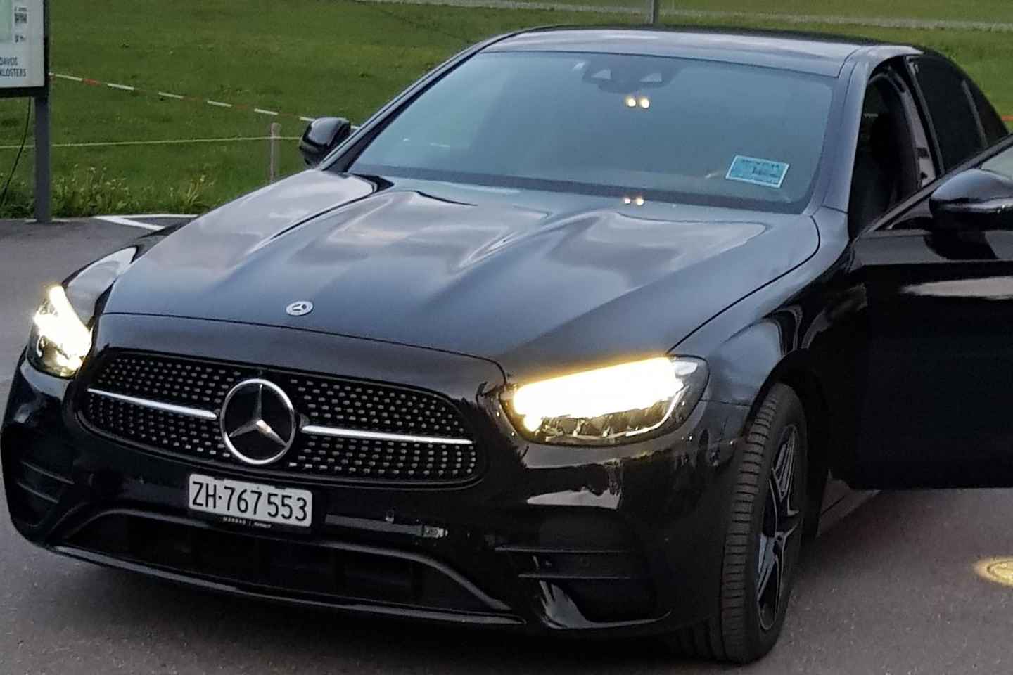 From Zurich Airport: Private Transfer to Lucerne