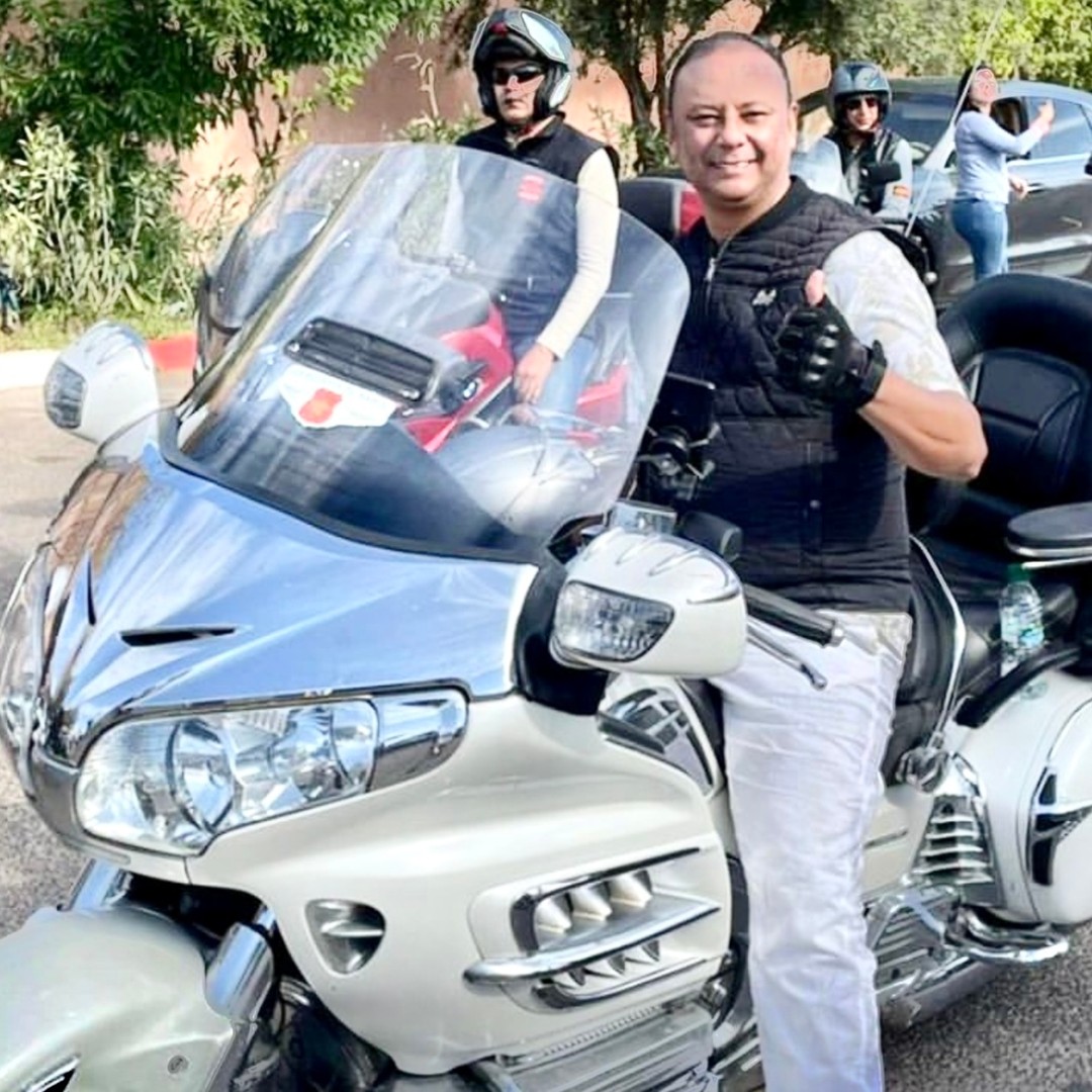 Casablanca à moto : sites emblématiques et joyaux cachés