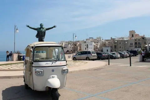 Polignano a Mare: Tour in Tuk-Tuk lungo la costa