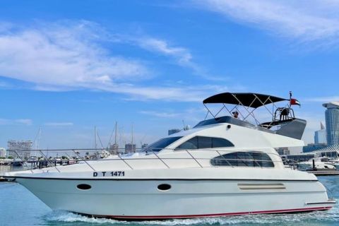 Dubai: Yacht Charter and Burj Al Arab Sightseeing