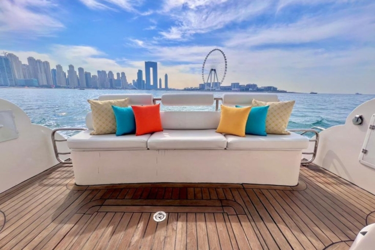 Dubaj: czarter jachtu i zwiedzanie Burj Al Arab