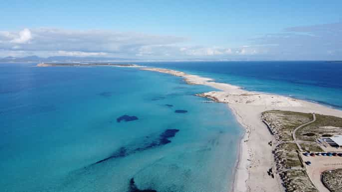 Ibiza: Figueretas Round-Trip Transfer to Formentera